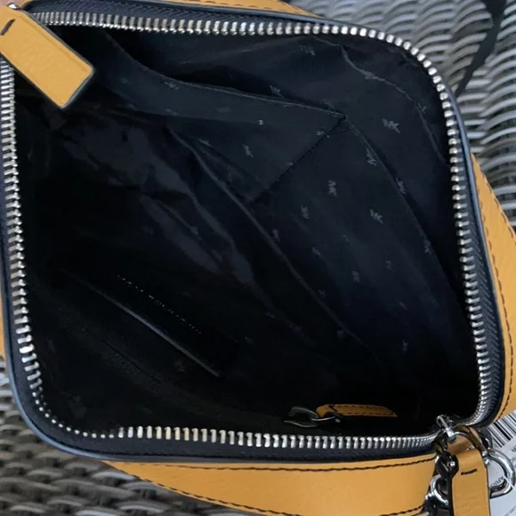 Michael Kors Cooper Utility Crossbody - Picture 8 of 16